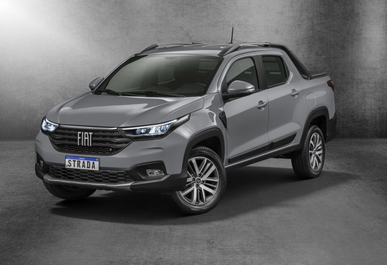 Lanzamiento Fiat Strada Volcano CVT